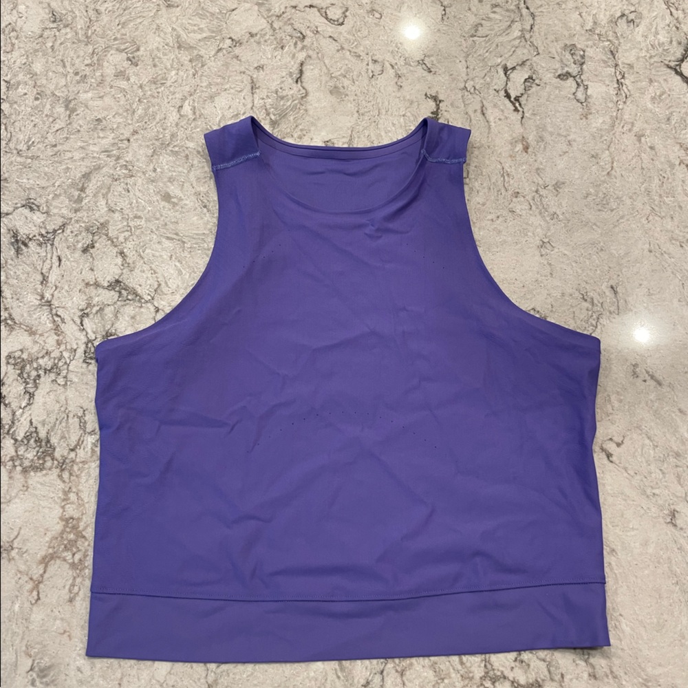 Lululemon Workout Tank - 🦄
